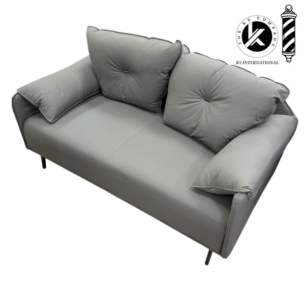 Sofá Lounge Moderno en Gris – Comodidad y Elegancia de K5 International (146cm x 78cm)